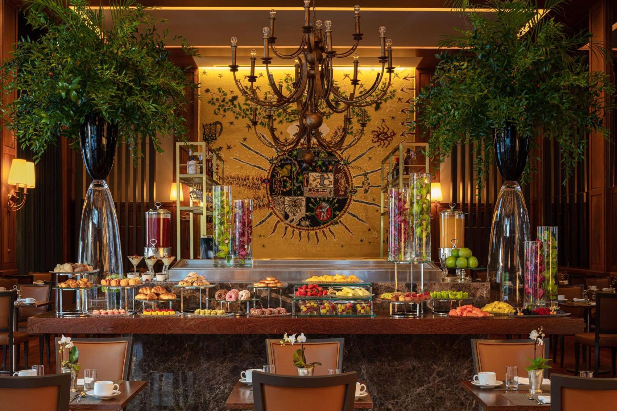 Tivoli Avenida Liberdade Lisboa - A Leading Hotel Of The World Exterior foto The buffet at the lobby